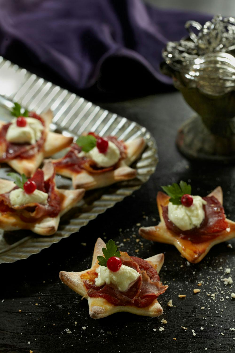 Minipizza med fenalår og chèvre